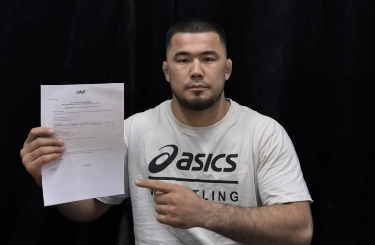 Казахстанец из Alash Pride подписал контракт с ONE Championship