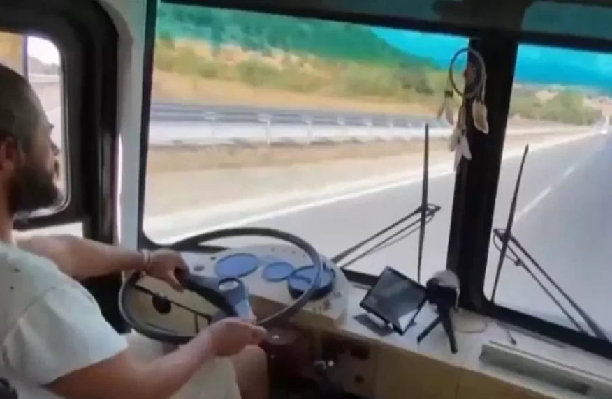 Автобуспен көшпенділер ойындарын көруге шыққан түрік отбасы 21 күн дегенде Астанаға жетті