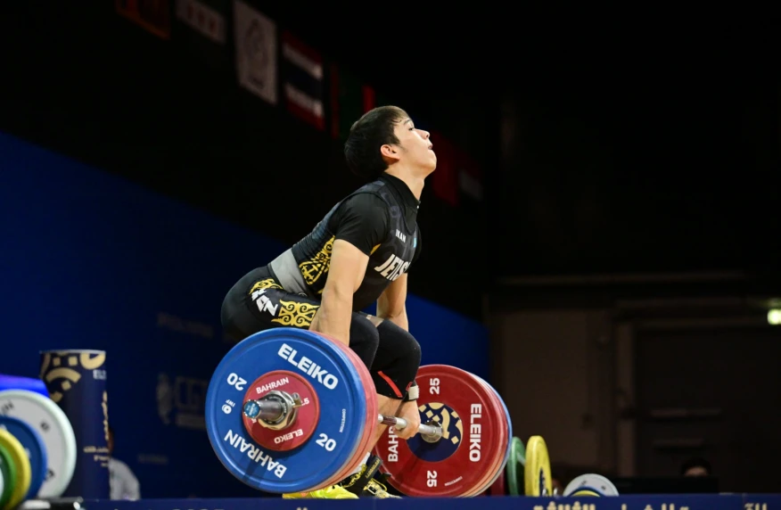 Зілтемірші Әлихан Әскербай үш бірдей рекорд жаңартып, екінші алтын медалін жеңіп алды