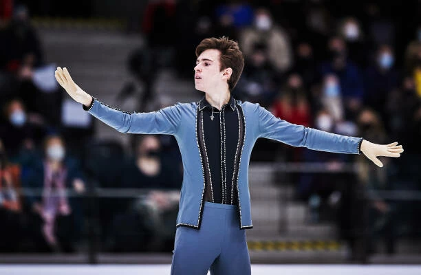 Казахстанец Шайдоров выиграл международный турнир по фигурному катанию