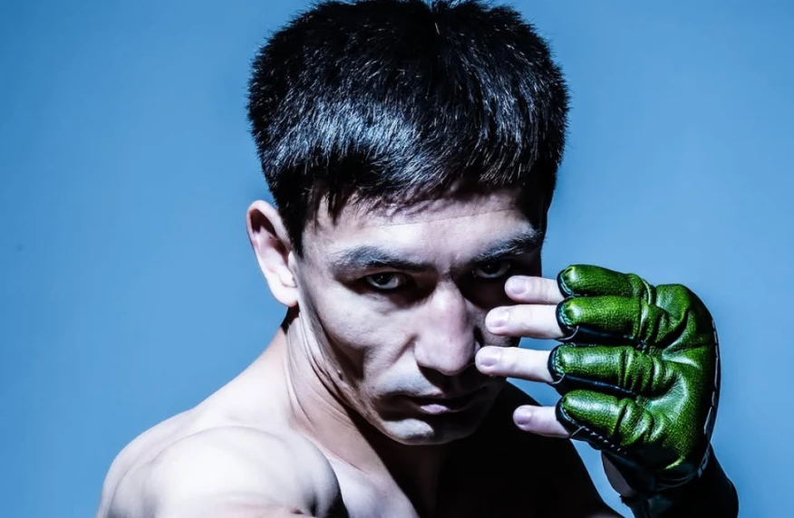 Қаршыға Дәуітбек RIZIN FF турнирінде қарсыласын нокаутқа түсірді