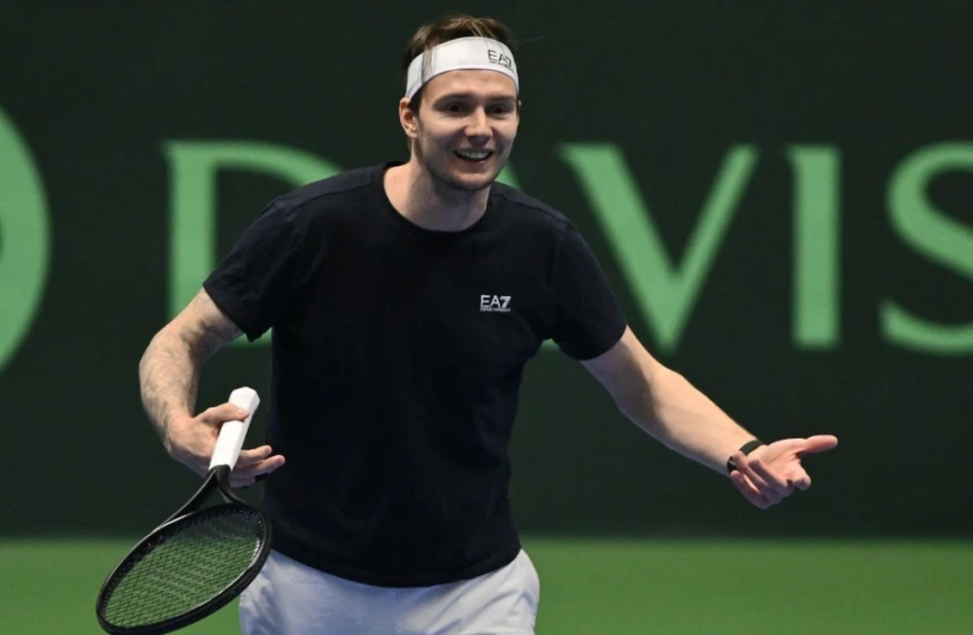 Александр Бублик продолжает выступление на мадридском «Мастерсе»