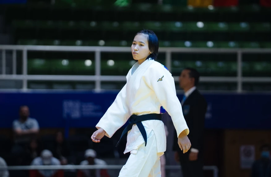 Дина Мухамбет вышла в полуфинал ИИС