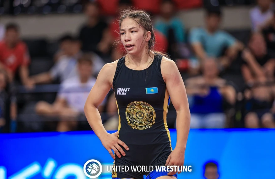 Мадхия Усманова завоевала "золото" юношеского чемпионата мира по женской борьбе