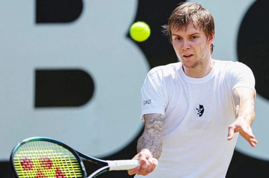 Александр Бублик проиграл в первом же матче Australian Open-2024