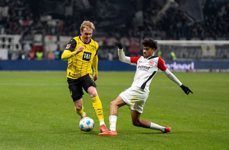 Бұл жолы «Айнтрахт» қанша гол жібереді? «Айнтрахт» — «Боруссия Дортмунд» матчының тікелей эфирі