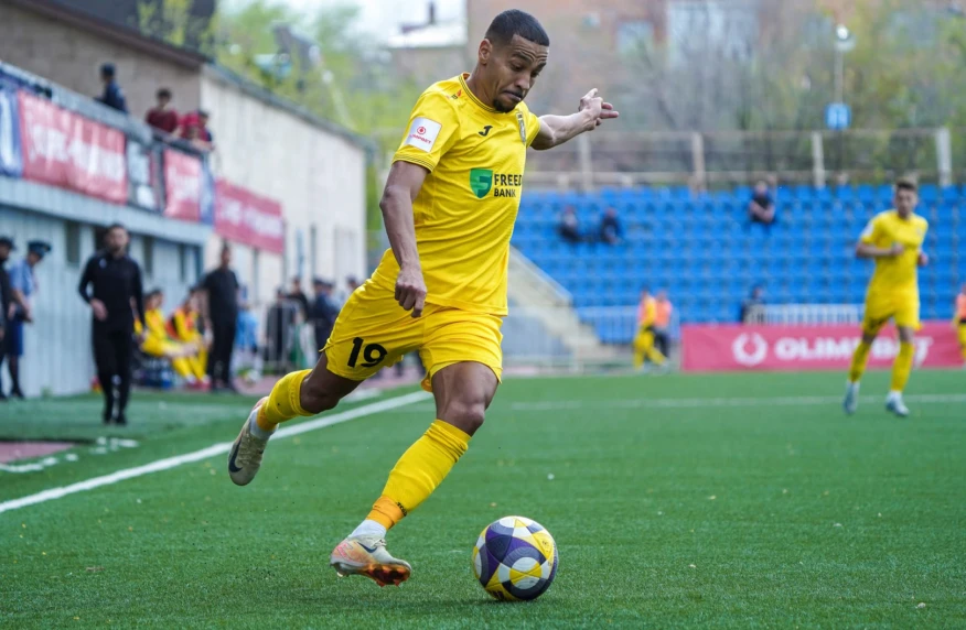 «Жеңіс» бразилиялық футболшымен келісімшарт жасасты