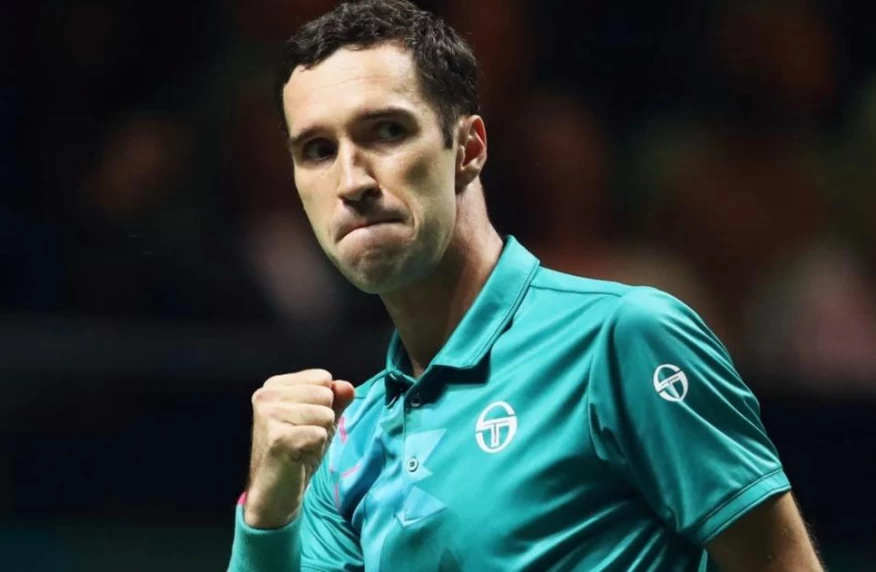 Кукушкин вышел в четвертьфинал турнира в Швейцарии