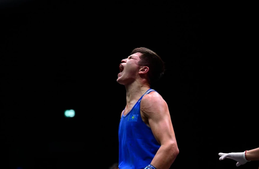 Торехан Сабырхан в четвертьфинале своего первого взрослого ЧМ  (видео)