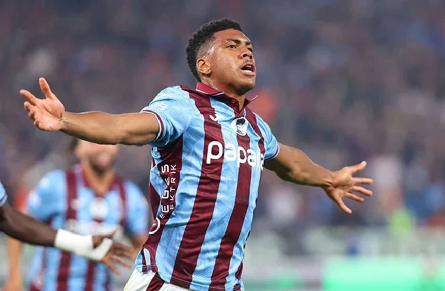 «Трабзонспор» сырт алаңда «Эюпспорды» минималды есеппен жеңді (видео)