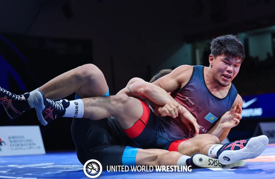Еркебулан Анапия поборется за "бронзу" на чемпионате мира U20