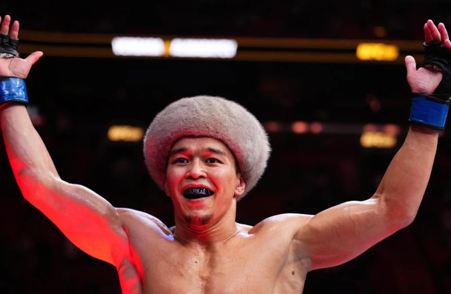 Асу Алмабаев UFC рейтингінің үздік бестігіне енді