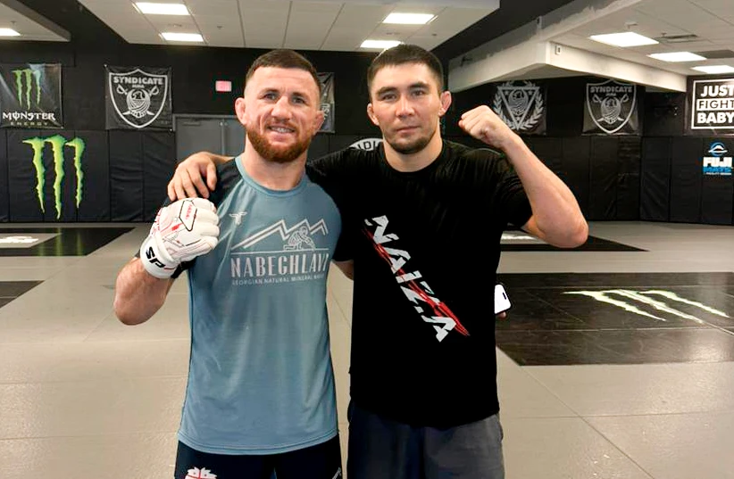 Дастан Амангелді: Мераб Двалишвилимен спаррингтерде өзімді UFC-ге дайын сезіндім
