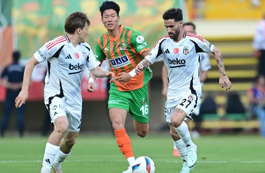 «Бүркіттер» жүлделі орын үшін таласуда: «Бешікташ» — «Аланьяспор» матчының трансляциясы