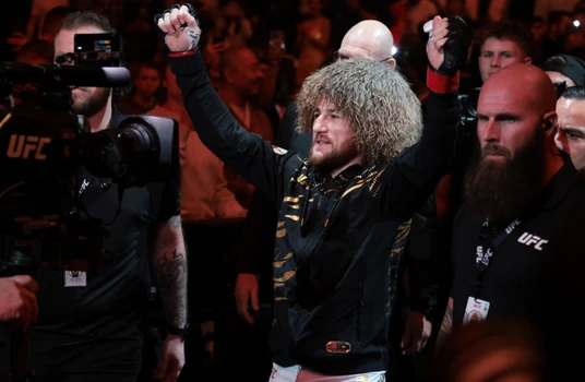 Арман Царукян отреагировал на победу Мераба Двалишвили над Умаром Нурмагомедовым