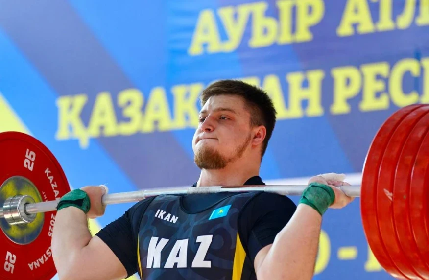 Артем Антропов жаңа рекордпен Қазақстан чемпионатын жеңіп алды