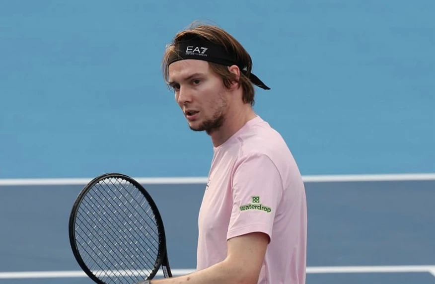 Бублик стартовал на турнире в Вене