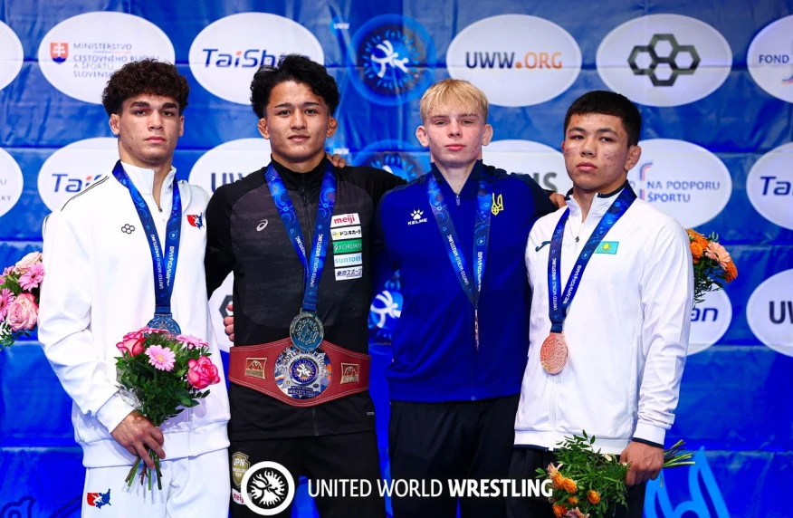 Нурдаулет Сеилбеков стал бронзовым призёром чемпионата мира U20 по вольной борьбе