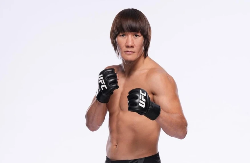 Жалғас Жұмағұлов: UFC-де тапқан табысым Қазақстанда жетіп тұрды