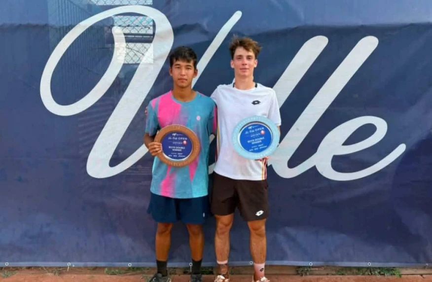 Ахмади Маханов впервые стал чемпионом турнира World Tennis J100