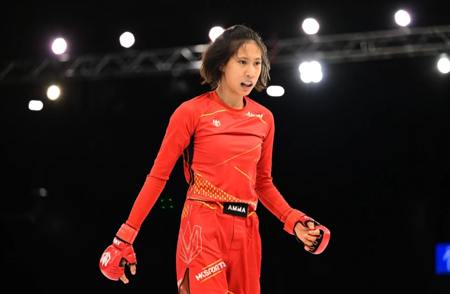 Гульжайна Ахтанова и Анеля Цой стали бронзовыми призерами юношеской Азиады по ММА