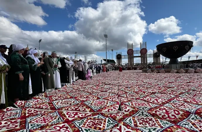 Новый рекорд Гиннеса установили казахстанские апашки на Всемирных играх кочевников