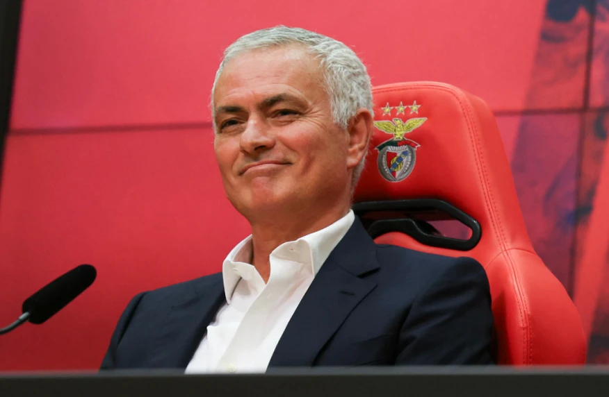 Моуриньодің «Бенфикасы» көшбасшыларды қуалауды жалғастыруда: «Насьонал» – «Бенфика» ойынының тікелей эфирі