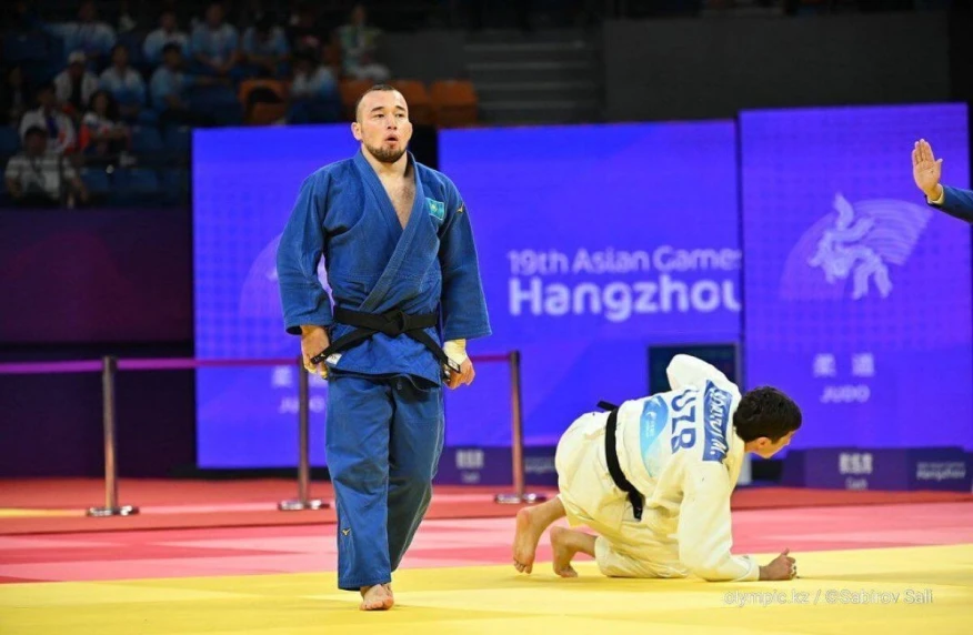 Абылайхан Жубаназар и Эсмигуль Куюлова поборются за бронзу ЧА