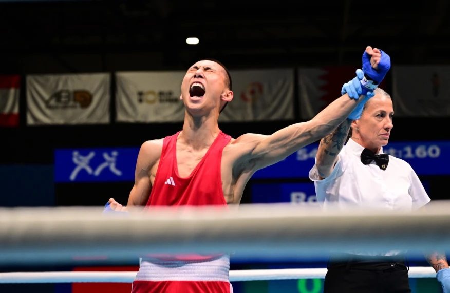 Боксшы Досжан Жұмақан чемпион атанды