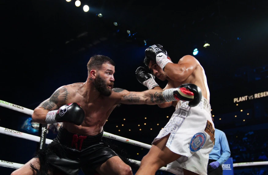 Плант проиграл Ресендису решением судей (видео)