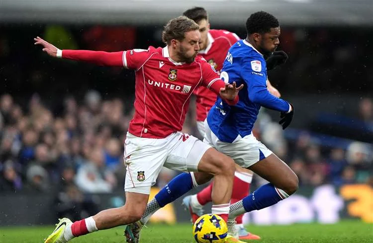 Кубковый характер «Рексема» против стабильности «Ипсвича». Где смотреть «Рексем» — «Ипсвич Таун»