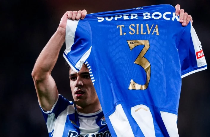 «Порту» разгромил «Морейренси» (видео)