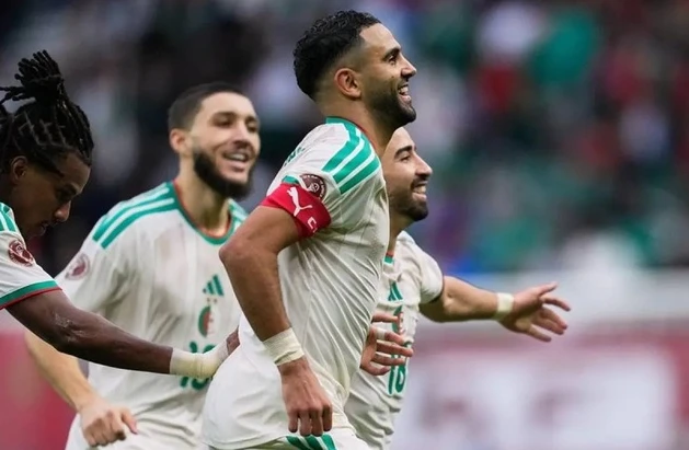 Сборная Алжира вышла в ¼ финала Кубка Африки (Видео)