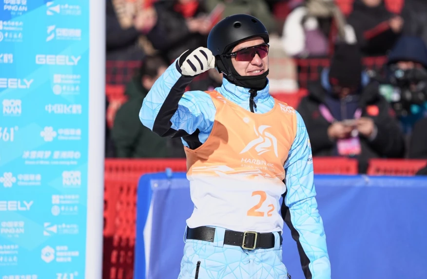 Казахстан стартовал на этапе Кубка мира по фристайл-акробатике