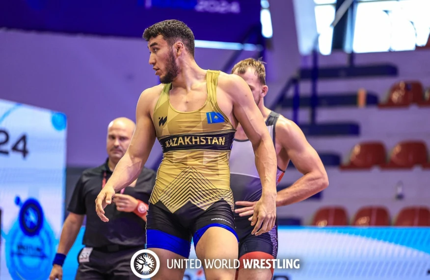 Ризабек Айтмұхан жастар арасындағы әлем чемпионатының жартылай финалына жолдама алды