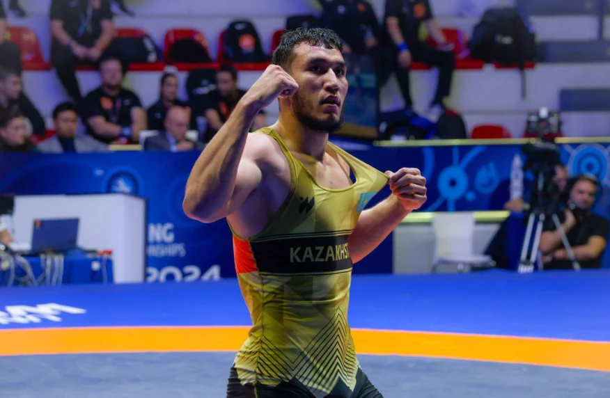 Ризабек Айтмұхан үшінші рет әлем чемпионы атағына қол жеткізді