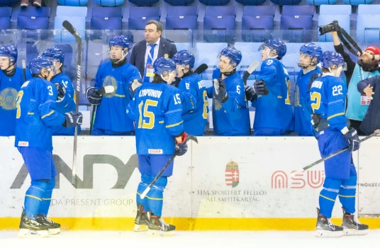 Стало известно расписание матчей сборной Казахстана на молодёжном чемпионате мира