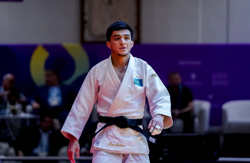 Шерзод Давлатов победил олимпийского чемпиона и вышел в полуфинал Grand Slam по дзюдо