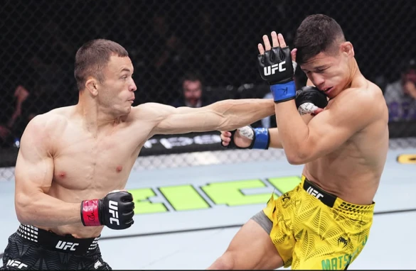 Алмахан проиграл третий бой в UFC