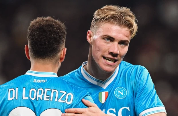 Наполи вышел в финал Суперкубка Италии (видео)