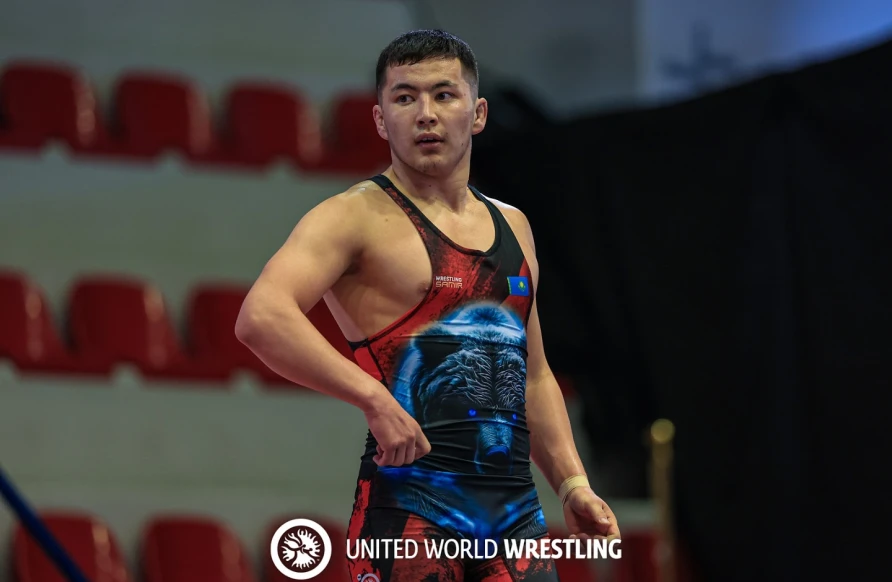 Стали известны имена чемпионов Казахстана в греко-римской и женской борьбе (видео)