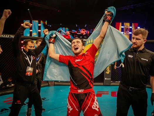Жалқау болмағанда, қазір үлкен ареналарда чемпион болып жүретін едім: Бекзат Жасия