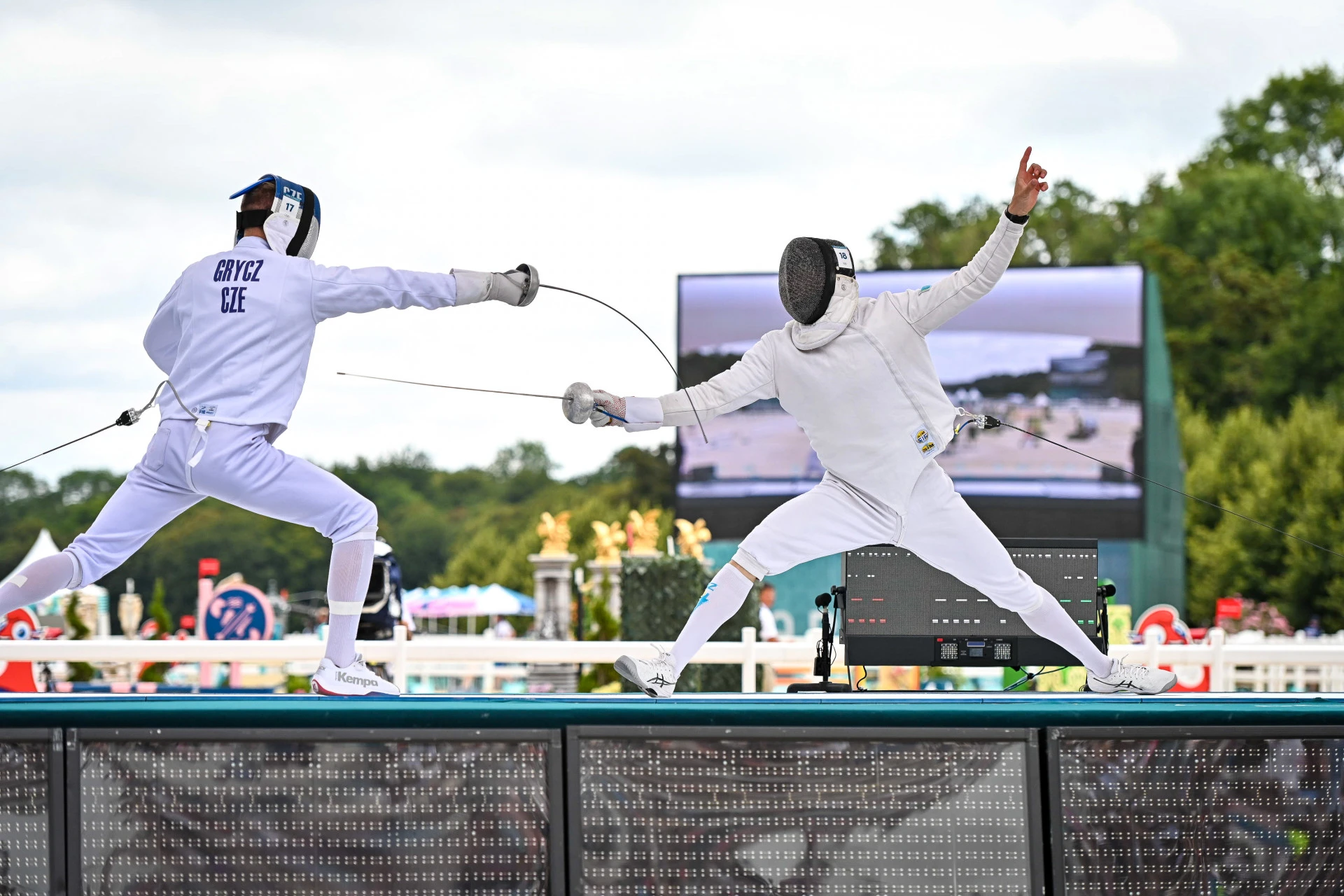 Казахстанский пятиборец не смог выйти в финал Олимпиады
