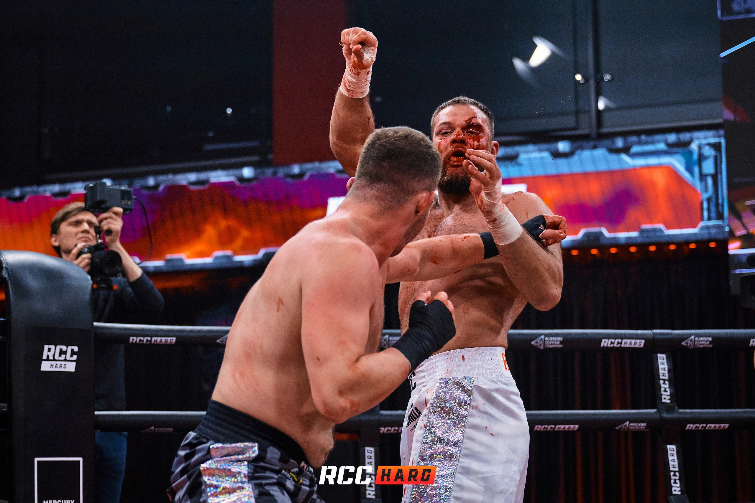 Илья Медяник: У соперника внушительная карьера в боксе, но тут кулачка, это совсем другая история