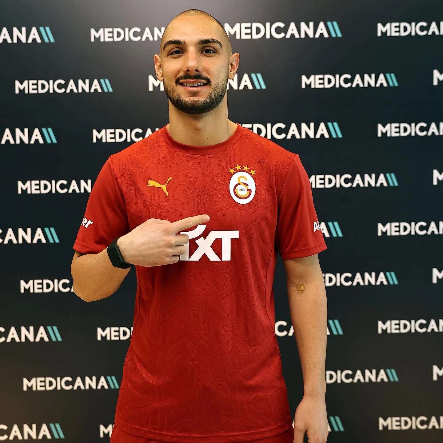 «Галатасарай» возвращает интригу в Суперлигу? Где и во сколько смотреть матч «Галатасарай» - «Коньяспор»