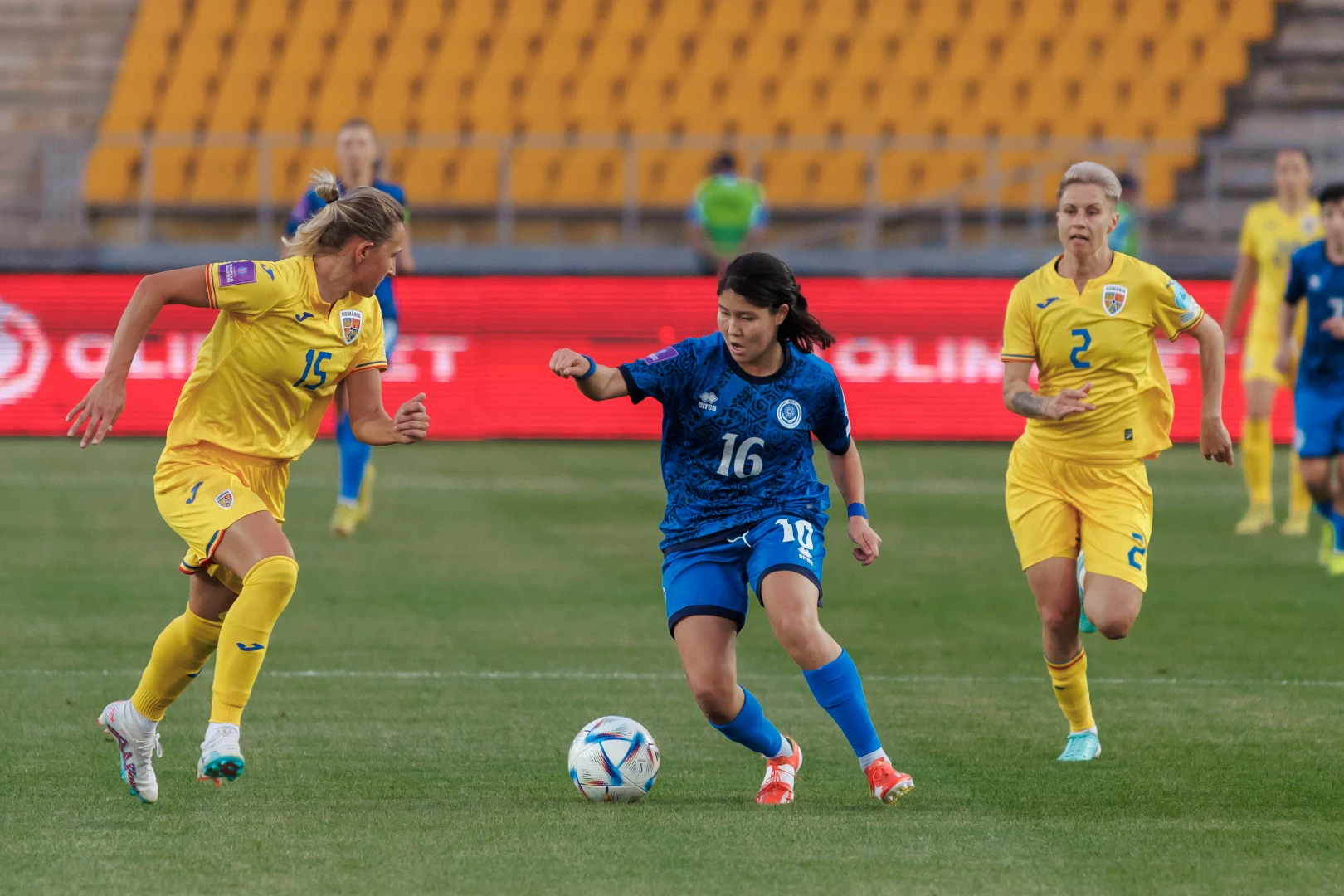 «Игроки бьются за страну и флаг». Главный тренер женской сборной Казахстана по футболу подвел итоги квалификации к ЕВРО